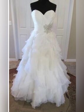 Allure Bridals White Sweetheart Ruffled Ball Gown style 8862 Sz12